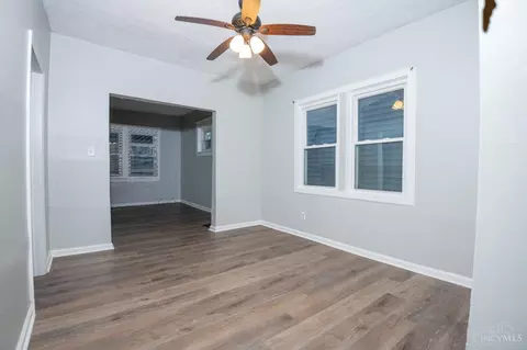 Living - 1634 Gilsey Ave, Cincinnati, OH 45205 photo 4 of 6