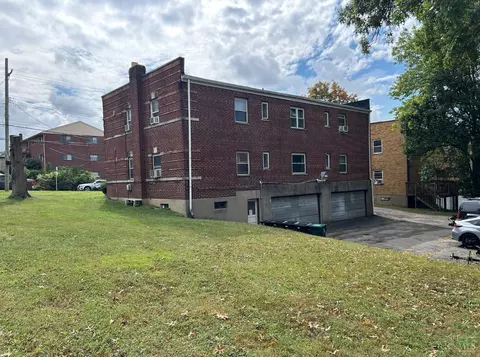 Exterior - 3106 Werk Rd, Cincinnati, OH 45211 photo 3 of 5