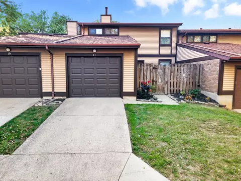 17 Springbok Dr, Fairfield, OH 45014