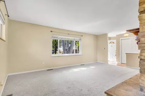 Living - 101 Enid Ave, Kettering, OH 45429 photo 4 of 6