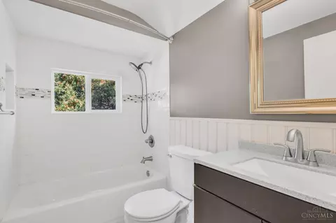 Bath - 101 Enid Ave, Kettering, OH 45429 photo 1 of 2