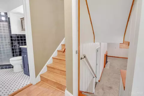 Entry Way - 101 Enid Ave, Kettering, OH 45429 photo 3 of 3