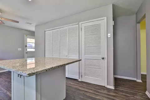918 Glasgow Dr, Forest Park, OH 45240 photo 11