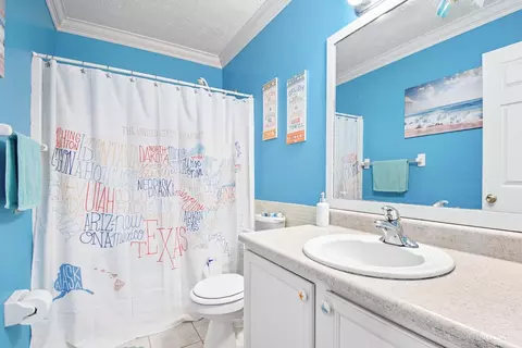 Bath - 269 Hedgington Ct, Hamilton, OH 45013 photo 3 of 5
