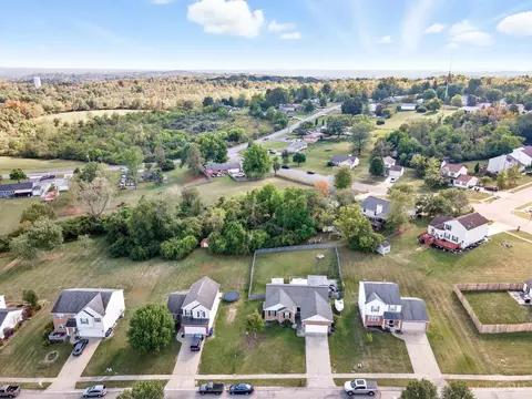 View/Area - 269 Hedgington Ct, Hamilton, OH 45013 photo 6 of 6
