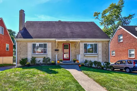 3805 Meadowlark Ln, Fairfax, OH 45227