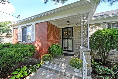 2974 Westbrook Dr, Cincinnati, OH 45238 photo 6