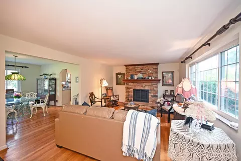 2974 Westbrook Dr, Cincinnati, OH 45238 photo 8