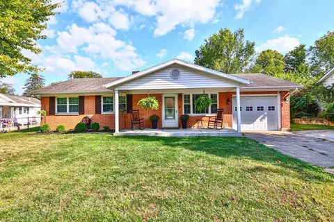 16 Rockford Dr, Hamilton, OH 45013