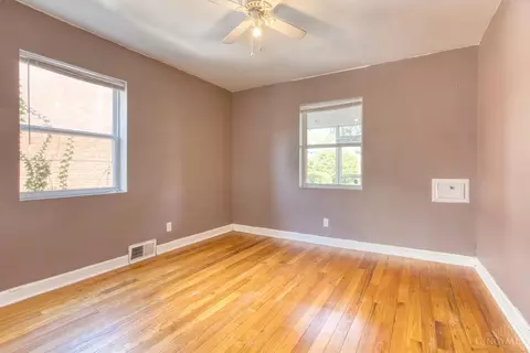 Bedroom - 2365 Vera Ave, Golf Manor, OH 45237 photo 2 of 3