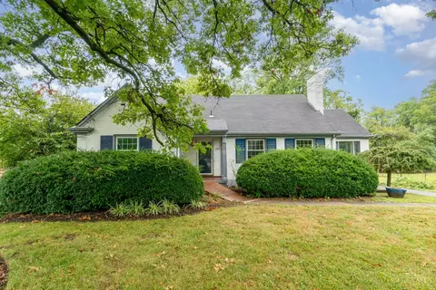 Exterior - 7620 Montgomery Rd, Cincinnati, OH 45236 photo 5 of 9