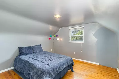 Bedroom - 2268 Deblin Dr, Cincinnati, OH 45239 photo 3 of 4