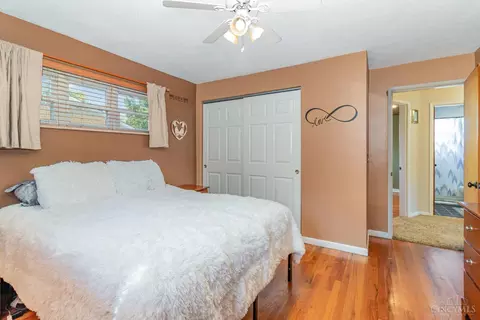 Bedroom - 2268 Deblin Dr, Cincinnati, OH 45239 photo 2 of 4