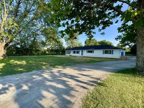 2363 Crane Schoolhouse Rd, Bethel, OH 45106