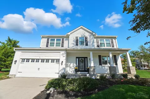 2 Cobblestone Dr, Milford, OH 45150