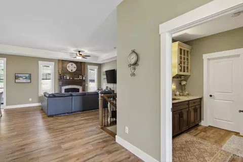 400 Parkview Cir, Cincinnati, OH 45233 photo 8