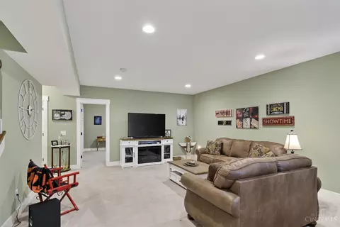 400 Parkview Cir, Cincinnati, OH 45233 photo 28