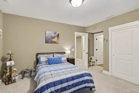 400 Parkview Cir, Cincinnati, OH 45233 photo 32