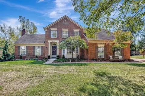 8061 Turcotte Ln, North Bend, OH 45052