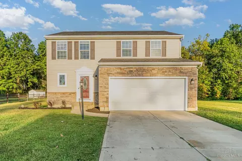 4578 Vista Meadows Dr, Batavia, OH 45103
