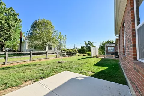 1956 Redbud Dr, Hamilton, OH 45013 photo 41