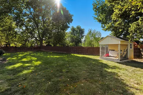 Exterior - 323 Rawling Dr, Harrison, OH 45030 photo 3 of 8