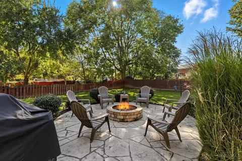 Exterior - 323 Rawling Dr, Harrison, OH 45030 photo 7 of 8