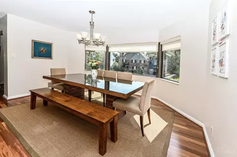 Dining - 25 Observatory Hl, Cincinnati, OH 45208 photo 2 of 4