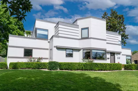 25 Observatory Hl, Cincinnati, OH 45208