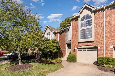 5026 Lord Alfred Ct, Sharonville, OH 45241