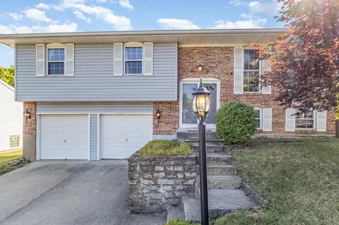 928 Beechmeadow Ln, Cincinnati, OH 45238
