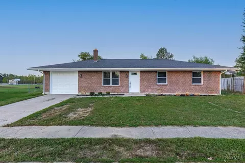 325 Chestnut Dr, Eaton, OH 45320