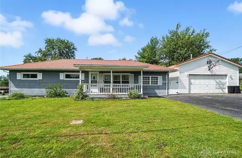 477 Columbus St, Blanchester, OH 45107