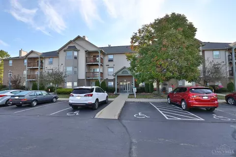 4951 Arbor Woods Ct, Cincinnati, OH 45248