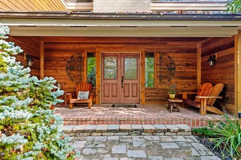 Exterior - 3366 Wagner Rd, Cincinnati, OH 45245 photo 5 of 25