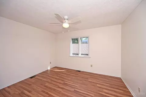 Bedroom - 4644 Belleview Ave, Blue Ash, OH 45242 photo 4 of 7