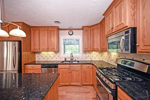 Kitchen - 4644 Belleview Ave, Blue Ash, OH 45242 photo 1 of 3