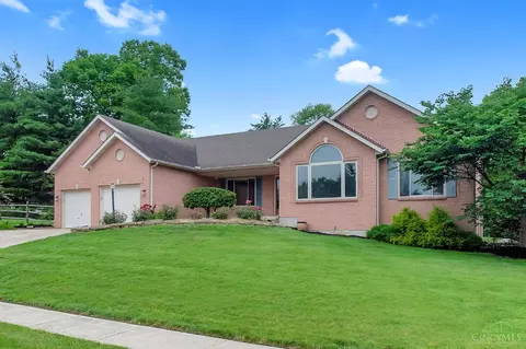7075 Ashwood Knolls Dr, Hamilton, OH 45011