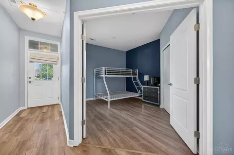 Entry Way - 7601 Skyview Cir, Cincinnati, OH 45248 photo 1 of 2