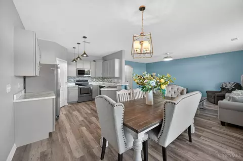 Dining - 7601 Skyview Cir, Cincinnati, OH 45248 photo 3 of 3