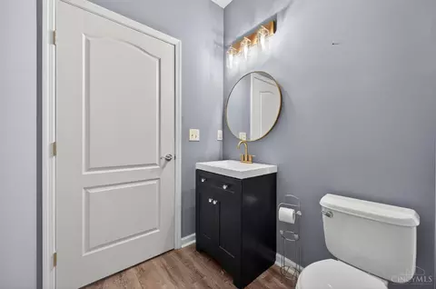 Bath - 7601 Skyview Cir, Cincinnati, OH 45248 photo 2 of 4
