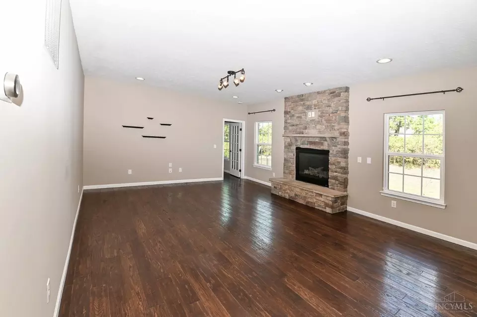Living - 5716 Senour Dr, West Chester, OH 45069 photo 4 of 6