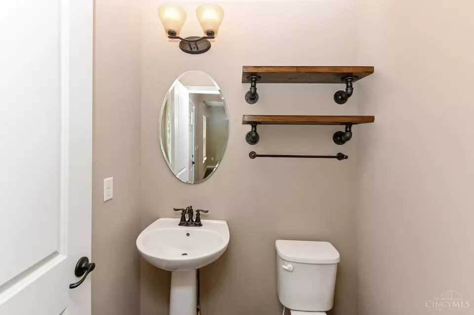 Bath - 5716 Senour Dr, West Chester, OH 45069 photo 1 of 3