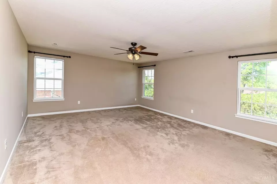 Bedroom - 5716 Senour Dr, West Chester, OH 45069 photo 5 of 6