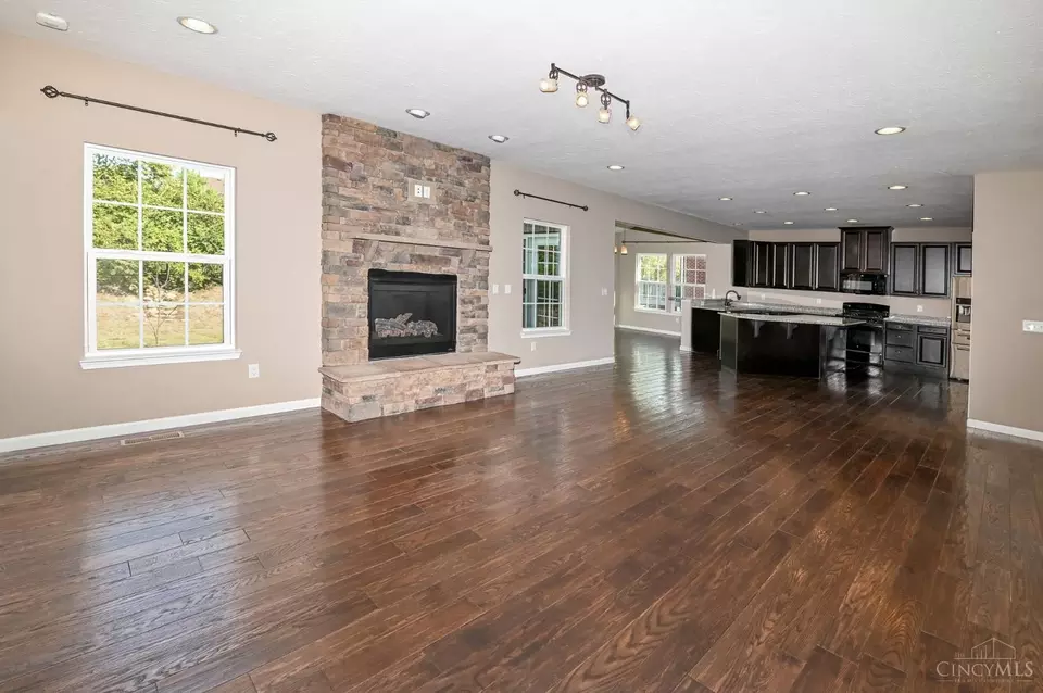 Living - 5716 Senour Dr, West Chester, OH 45069 photo 5 of 6