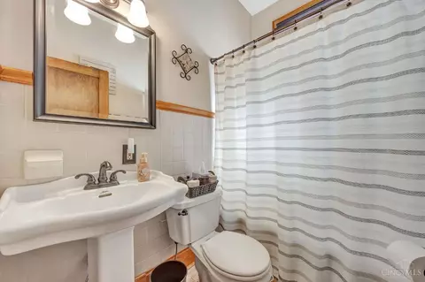 Bath - 4511 Carnation Ave, Cincinnati, OH 45238 photo 1 of 2