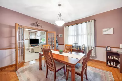 Dining - 4511 Carnation Ave, Cincinnati, OH 45238 photo 2 of 2
