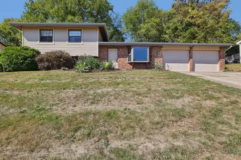 5815 Leslie Dr, Fairfield, OH 45014
