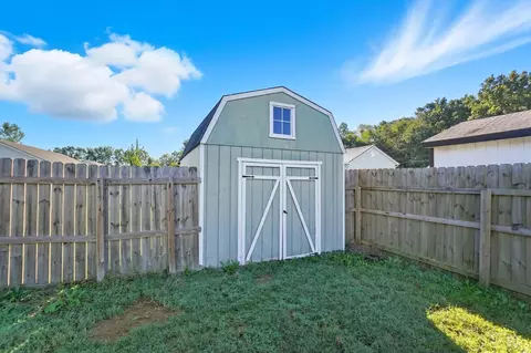 Exterior - 108 Boulder Dr, Mount Orab, OH 45154 photo 6 of 8
