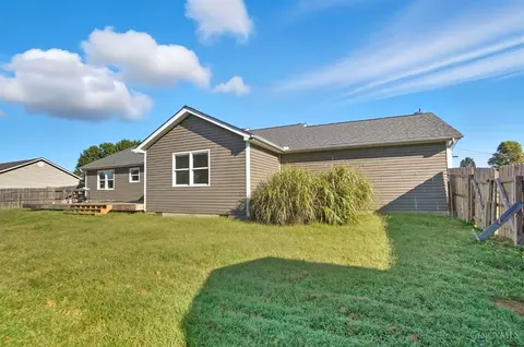 Exterior - 108 Boulder Dr, Mount Orab, OH 45154 photo 3 of 8